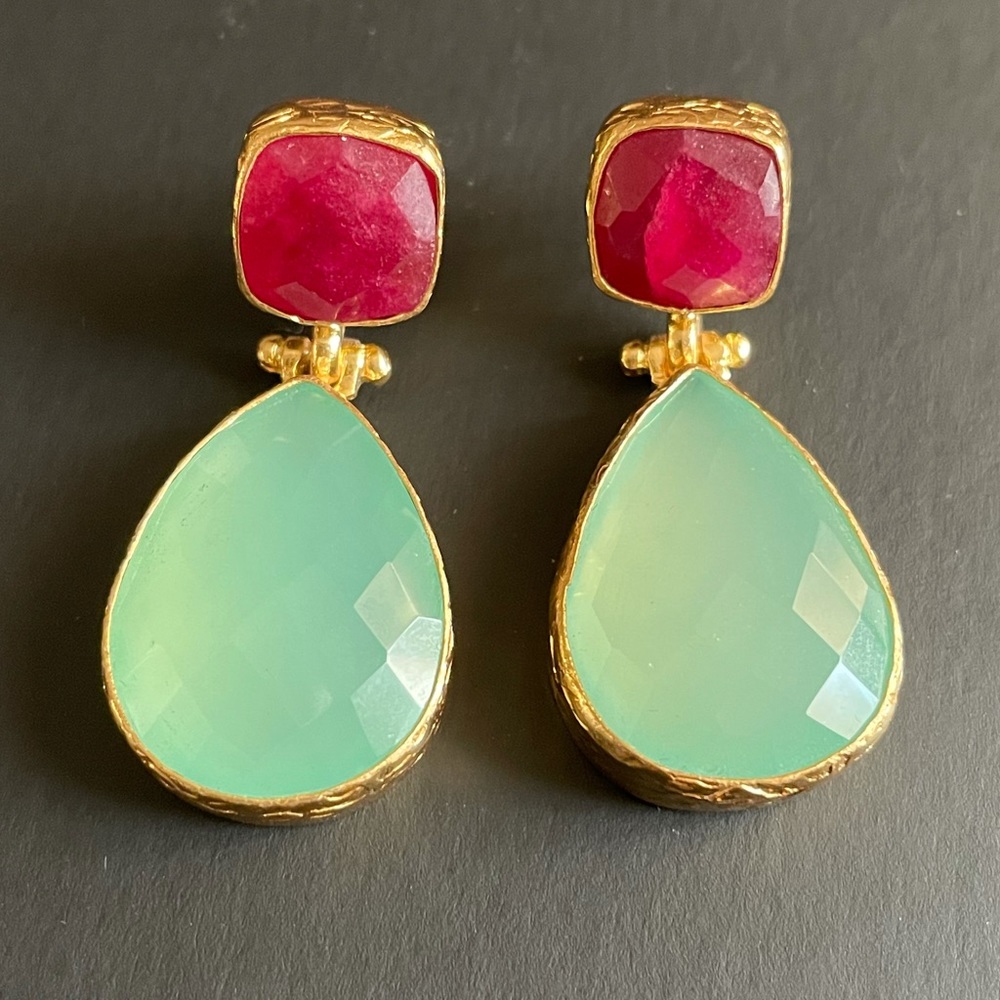 Chalcedony & Ruby Gold Plate